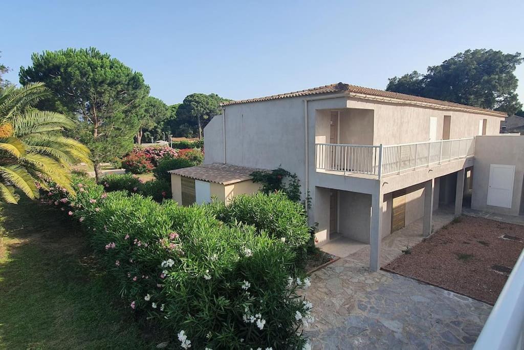 Fiori Di Cala Rossa Appartement T3 Dans Residence Hotelliere Chez Virginie Lecci Eksteriør billede